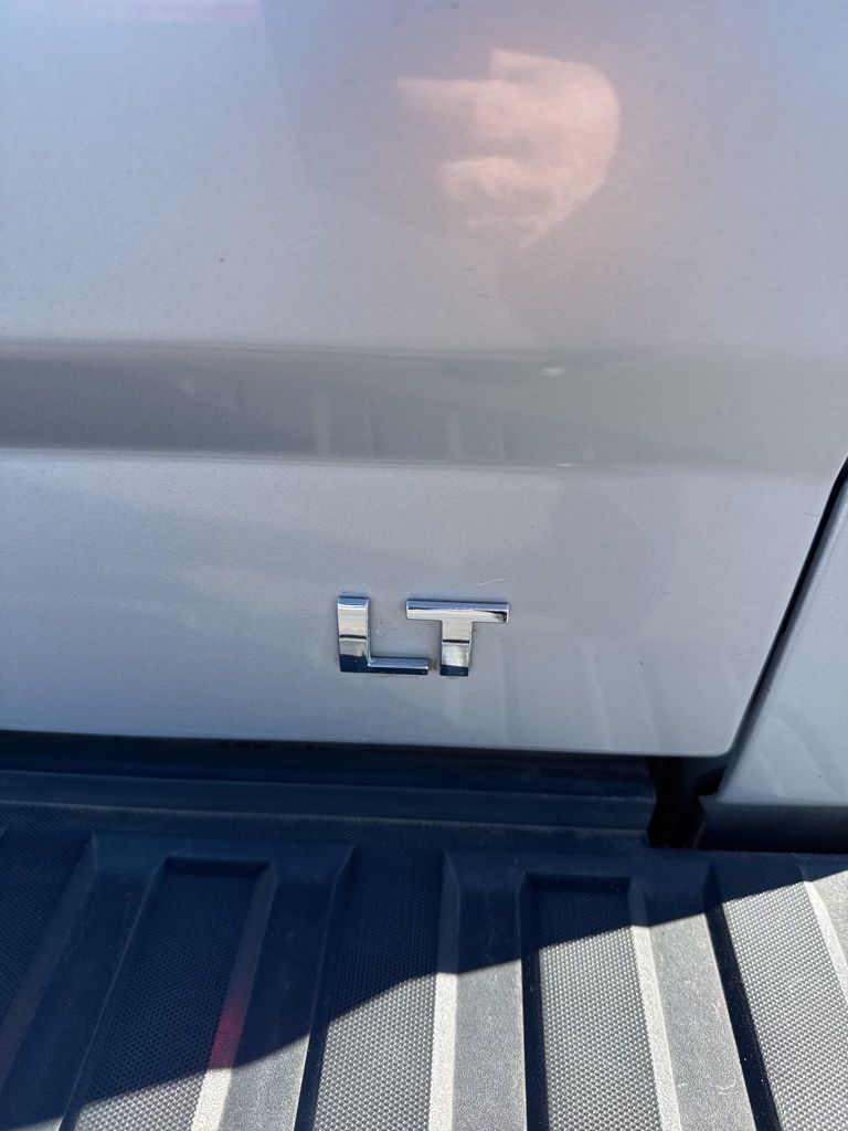 Thumbnail: 2015 Chevrolet Silverado 1500 - 3