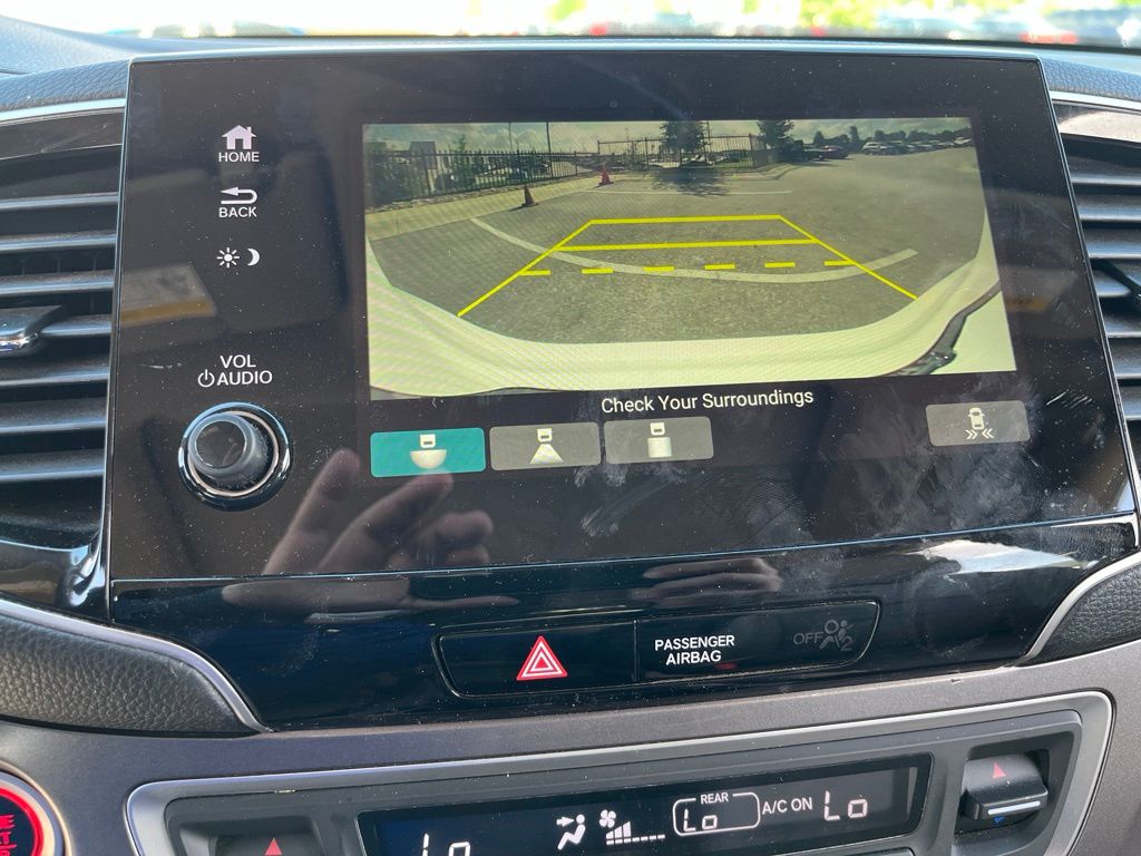 Thumbnail: 2020 Honda Pilot - 25