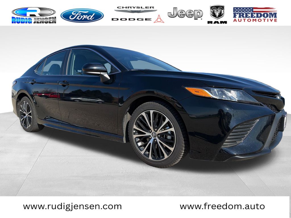 Midnight Black Metallic 2020 Toyota Camry SE FWD Sedan Front-Wheel Drive 8-Speed Automatic