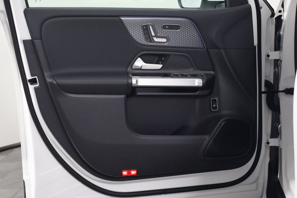 2024 Mercedes-Benz EQB 300 12