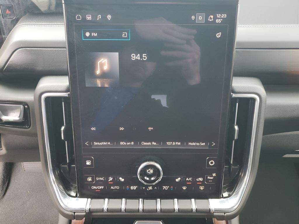 Used Car 2025 Gmc Yukon  Denali For Sale Under $80,000 In Austin, Texas