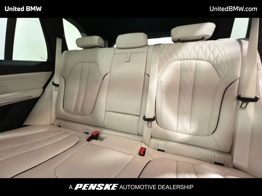Thumbnail: 2026 BMW X5 - 21