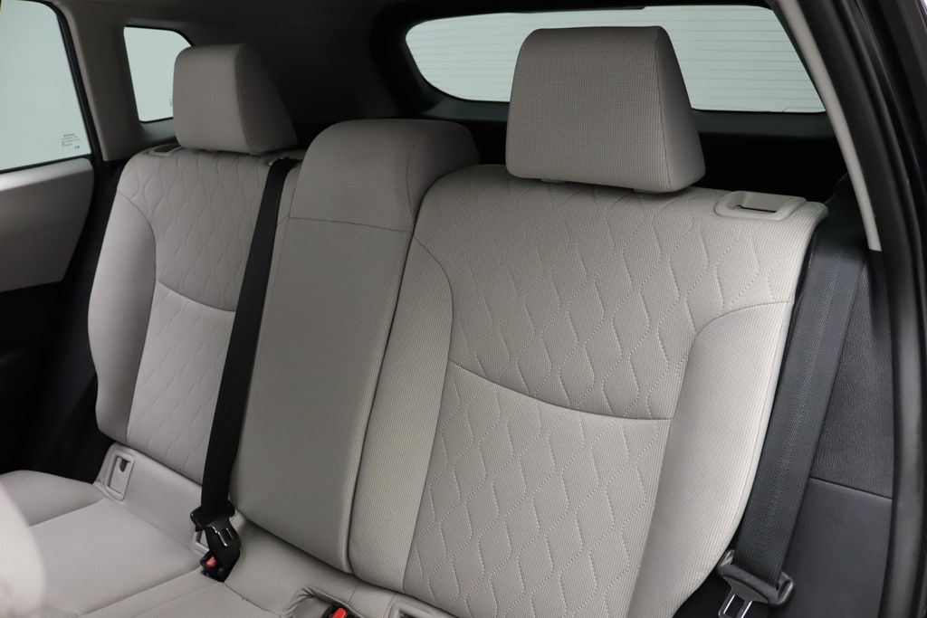 Thumbnail: 2023 Toyota Corolla Cross - 18