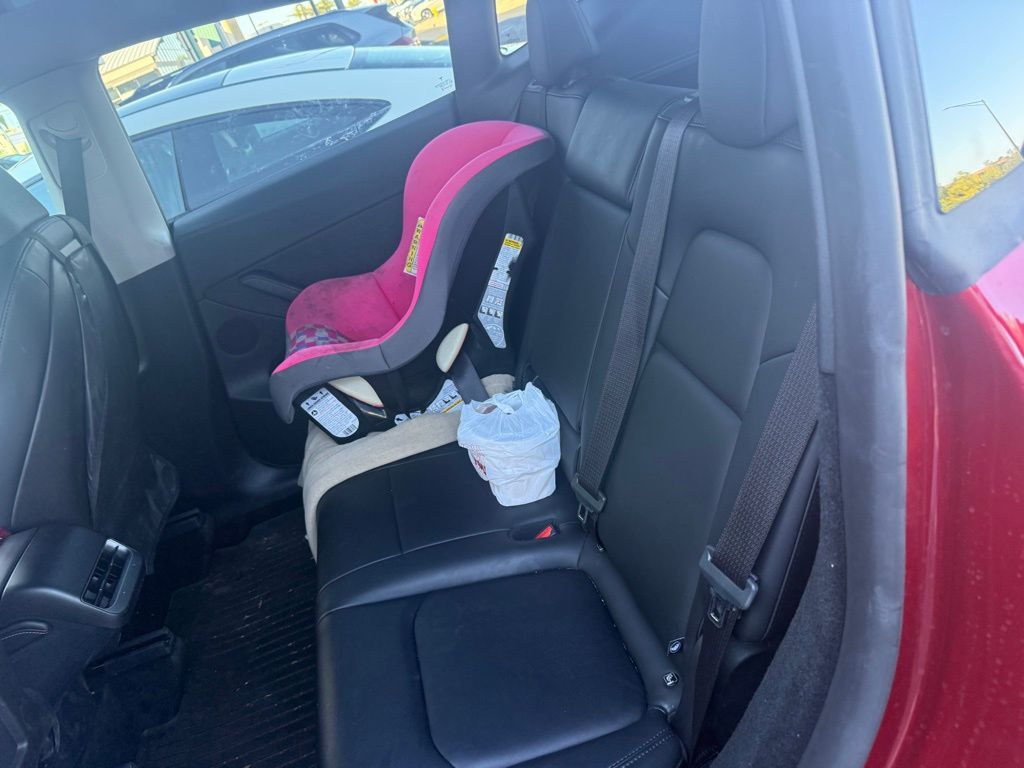 Thumbnail: 2025 Tesla Model Y - 6