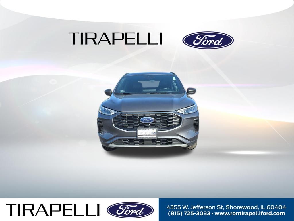 Certified Used 2023 Gray Ford ST-Line image 5