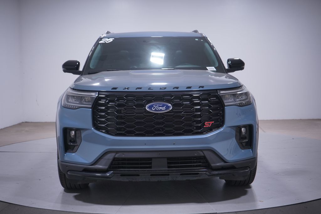 Thumbnail: 2025 Ford Explorer - 4