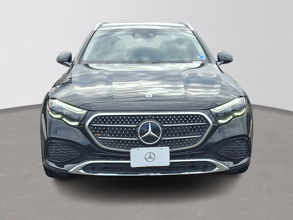 Thumbnail: 2025 Mercedes-Benz E-Class - 2