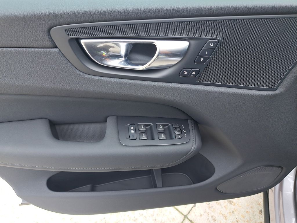 new 2026 Volvo XC60 car, priced at $51,955
