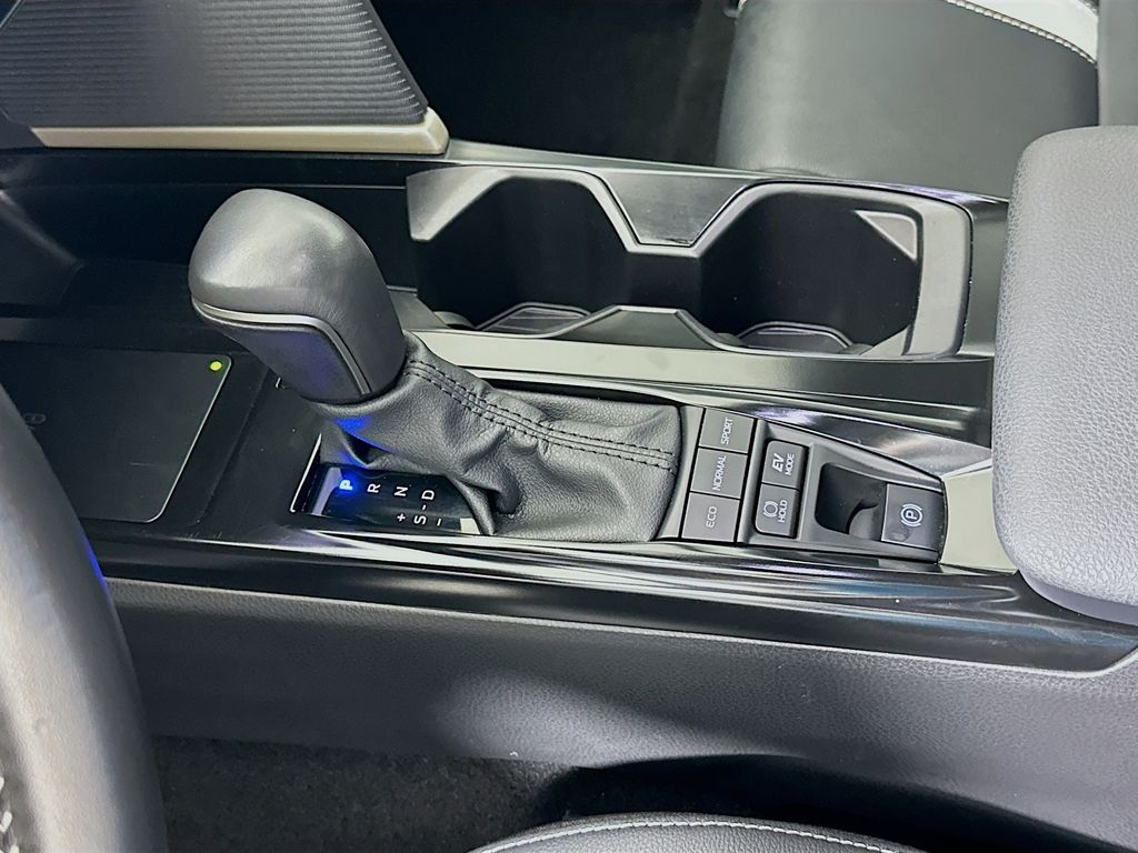 Thumbnail: 2025 Toyota Camry - 20