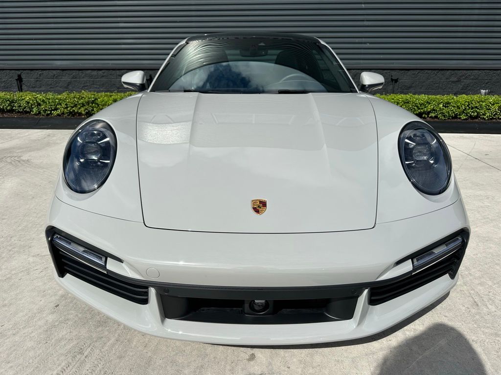 Thumbnail: 2022 Porsche 911 - 8