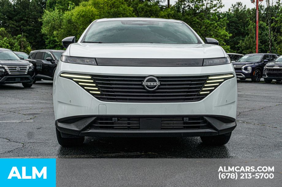 Used 2025 White Nissan SV image 10