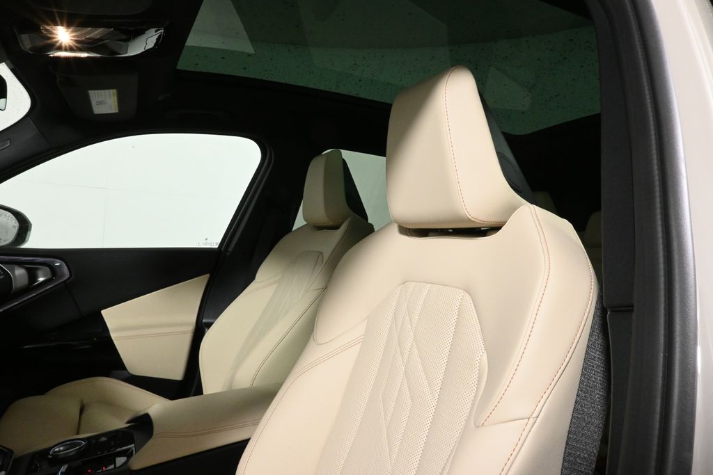 Thumbnail: 2026 BMW X3 - 16