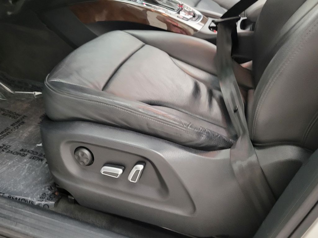 Thumbnail: 2016 Audi Q5 - 24