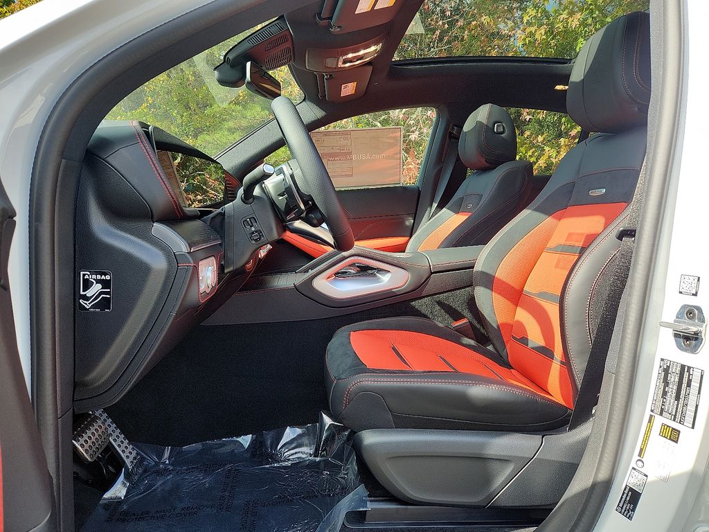 Thumbnail: 2026 Mercedes-Benz GLE - 9