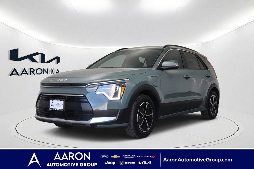 Cityscape Green 2025 Kia Niro Hybrid Plug-In SUV / Crossover Front-Wheel Drive 6-Speed Dual Clutch