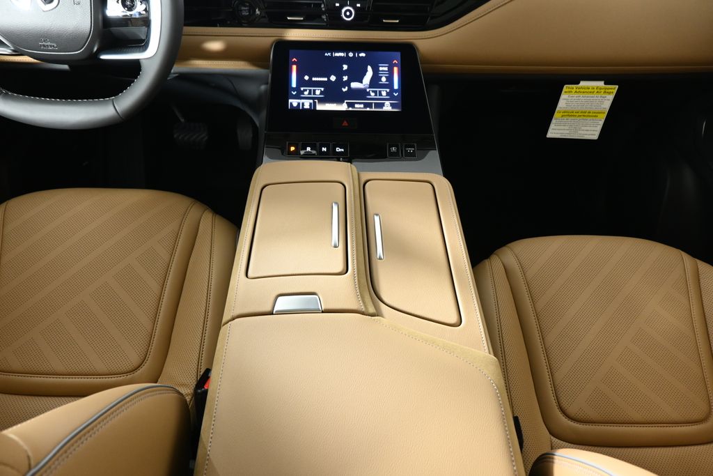 Thumbnail: 2026 INFINITI QX80 - 19