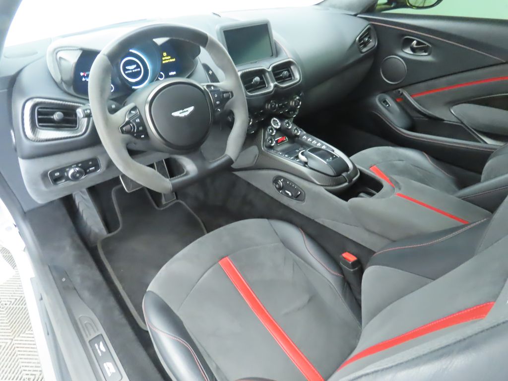 2023 Aston Martin Vantage F1 Edition 9