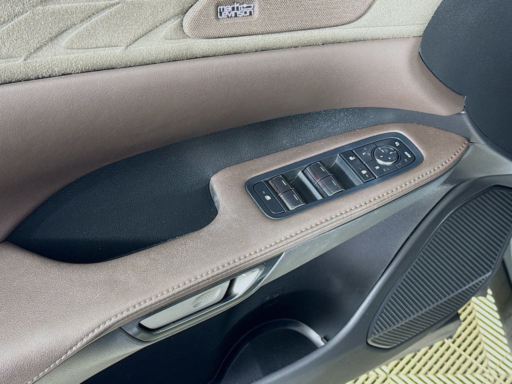 Thumbnail: 2023 Lexus RX - 18