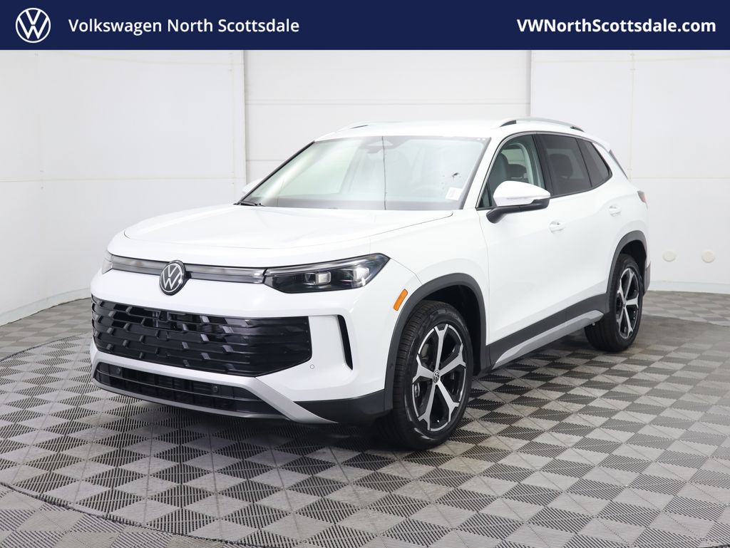 2025 Volkswagen Tiguan 2.0T Hero Image