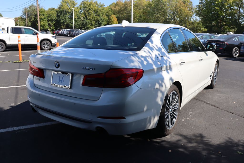 2018 BMW 5 Series 530i xDrive 5