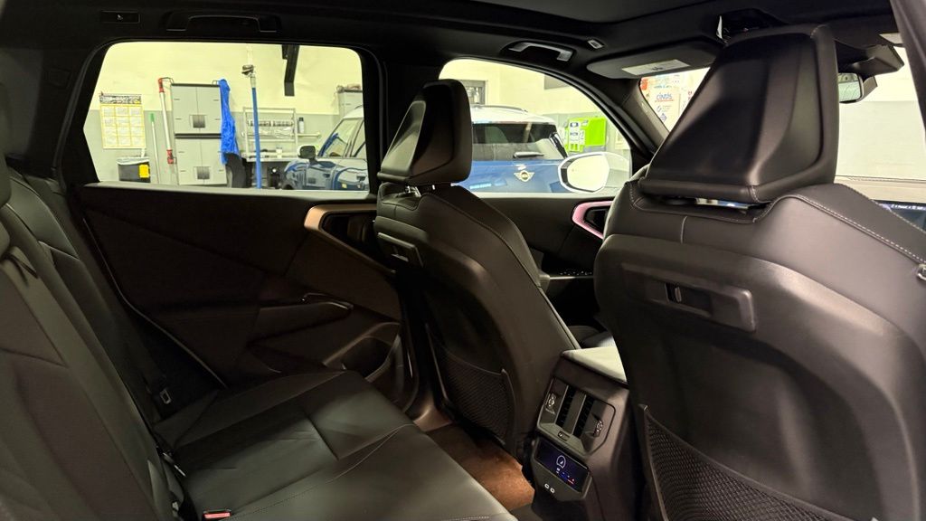 Thumbnail: 2025 BMW X3 - 24