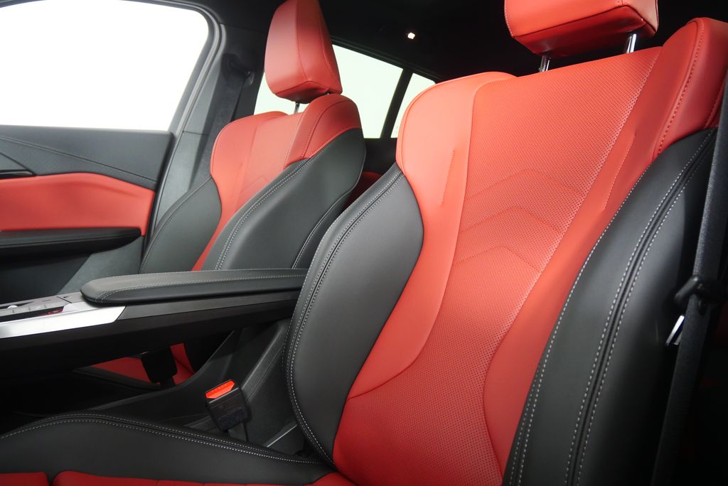 Thumbnail: 2024 BMW X2 - 10