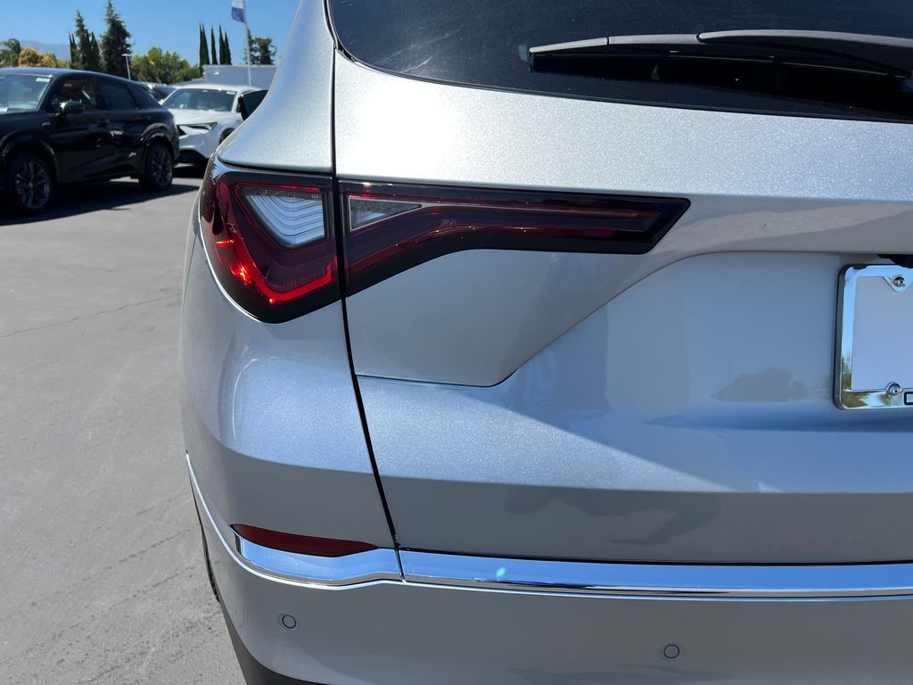 Thumbnail: 2026 Acura MDX - 10