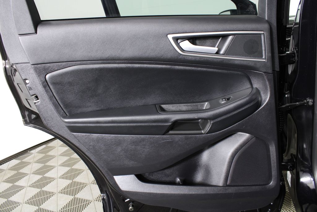 Used 2021 Ford Edge for sale in 