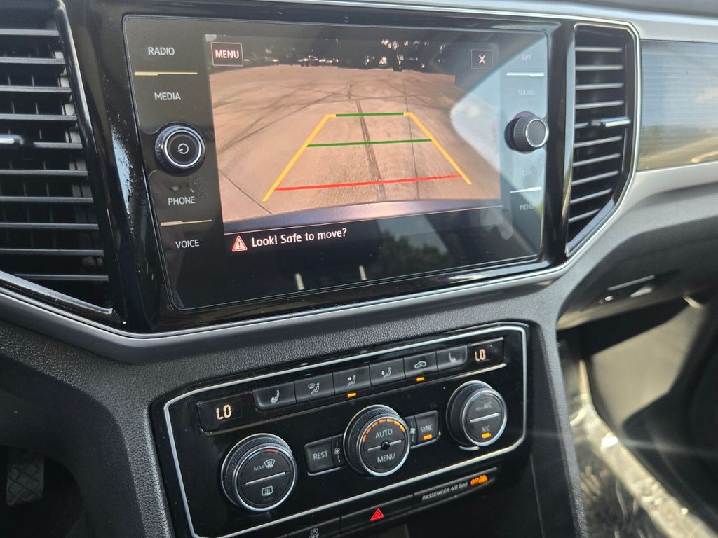 2018 Volkswagen Atlas - $14,900