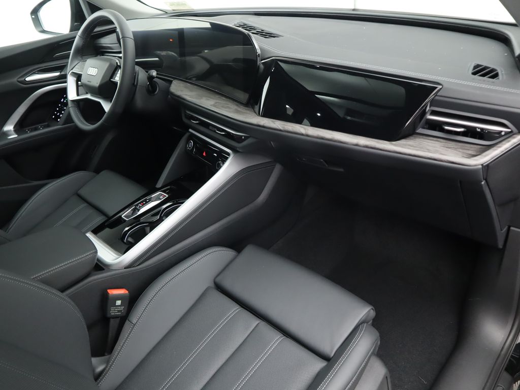2025 Audi Q5  19