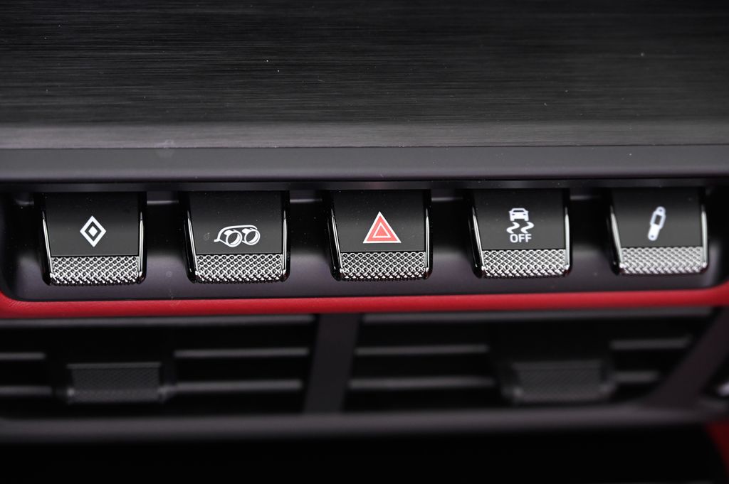 Thumbnail: 2026 Porsche 911 - 32