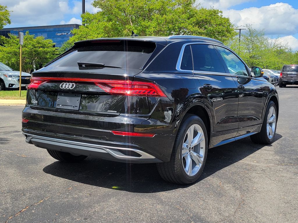 Thumbnail: 2023 Audi Q8 - 5