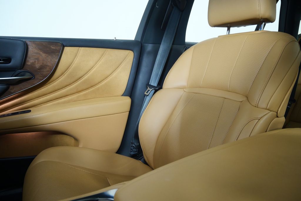 Thumbnail: 2021 Lexus LS - 27