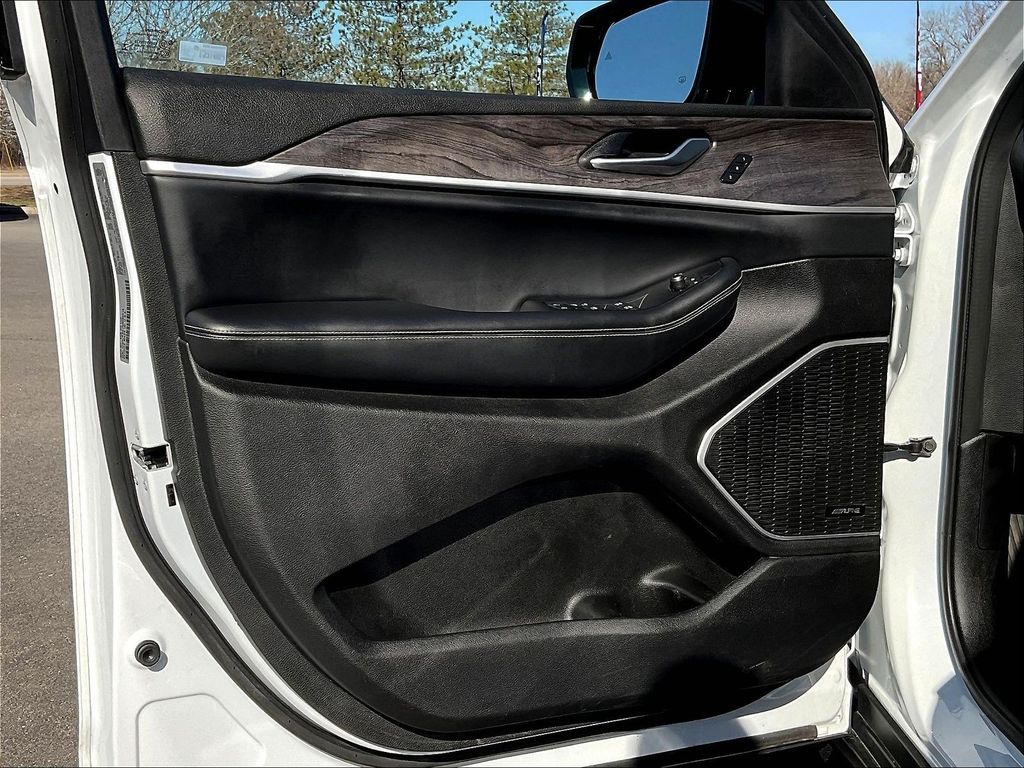 2022 Jeep Grand Cherokee L — photo 9