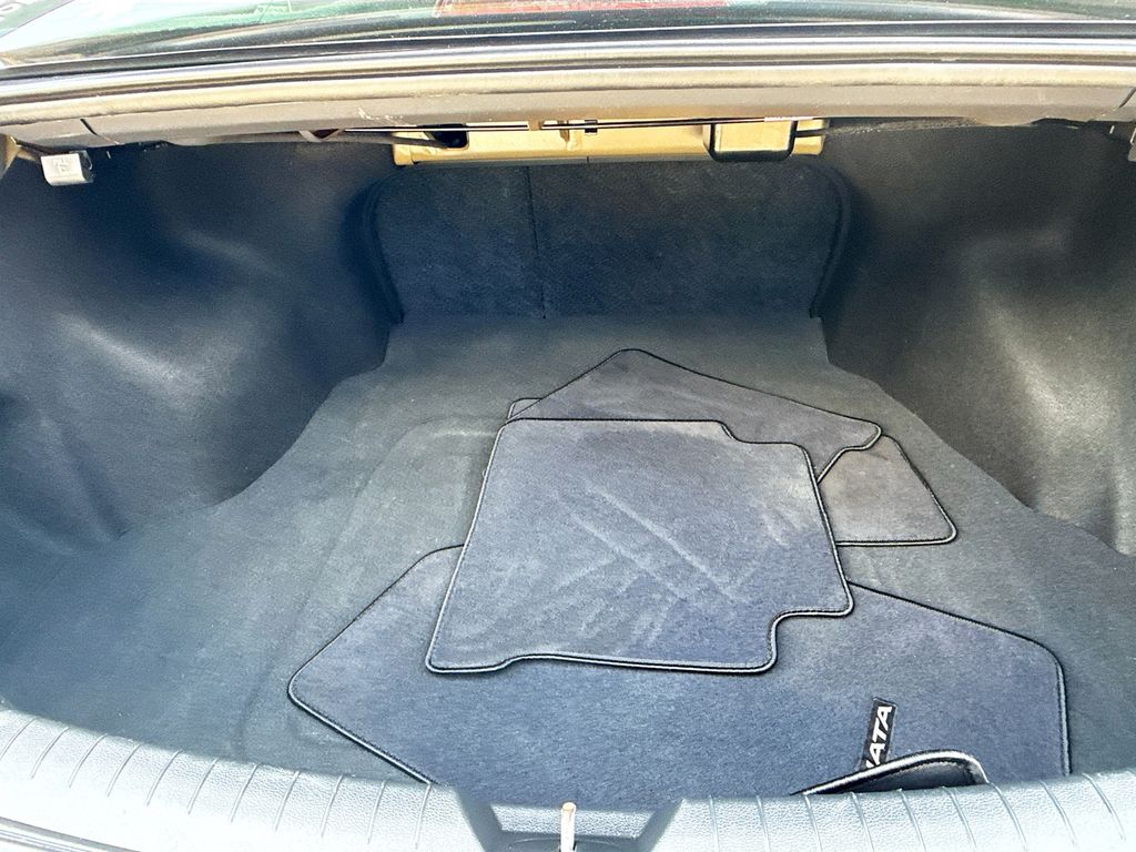 Used 2018 Gray Hyundai Sport+ image 28