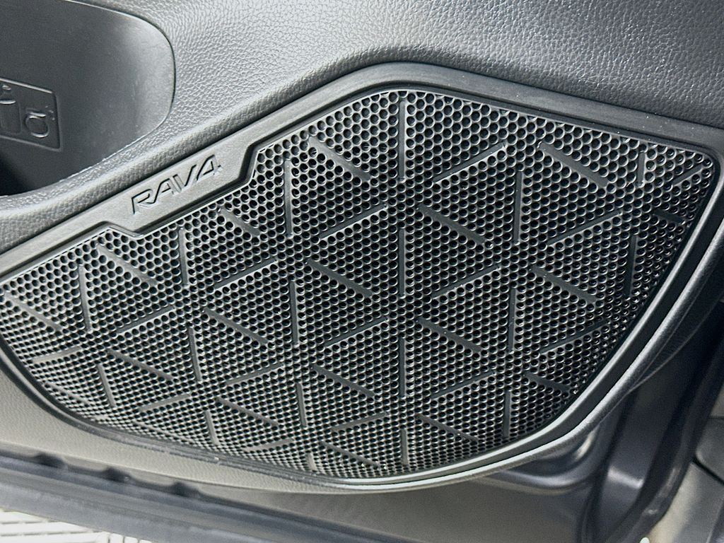 Thumbnail: 2023 Toyota RAV4 - 19