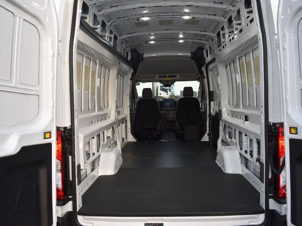 2023 Ford E-Transit 350