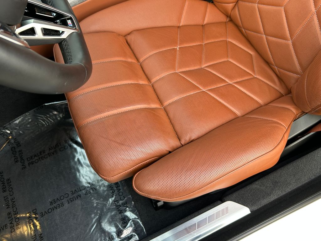 Thumbnail: 2023 BMW 7 Series - 15