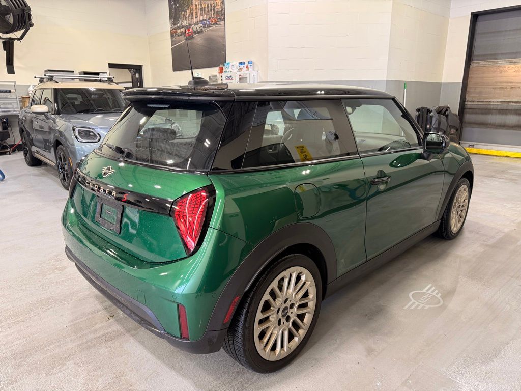 Thumbnail: 2025 MINI Cooper - 6