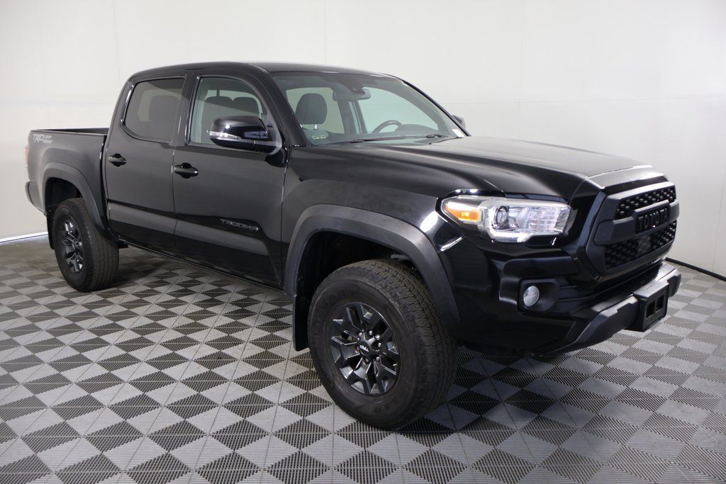 Thumbnail: 2021 Toyota Tacoma - 3