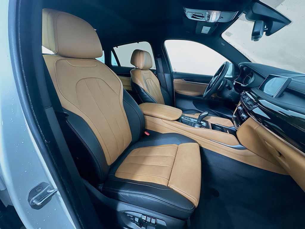 Thumbnail: 2019 BMW X6 - 29