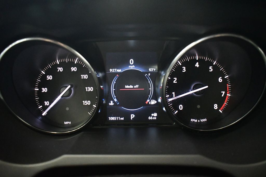 Thumbnail: 2017 Land Rover Range Rover Evoque - 24