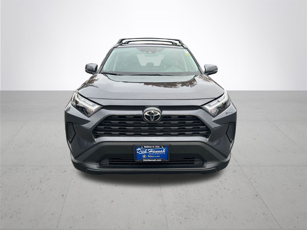 2025 Toyota RAV4 XLE photo 2