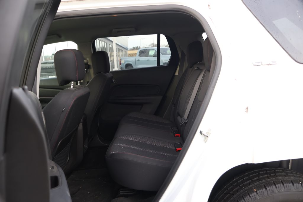 Thumbnail: 2015 GMC Terrain - 31