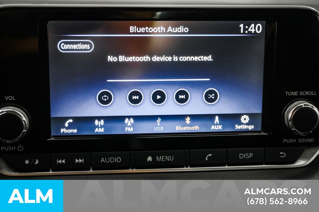 Used 2025 White Nissan S image 34