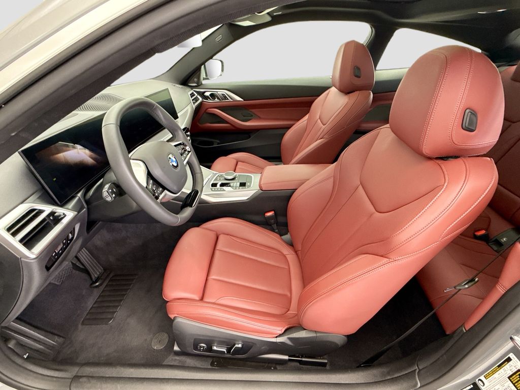 Thumbnail: 2026 BMW 4 Series - 18