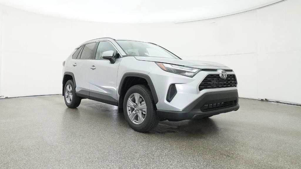 Thumbnail: 2025 Toyota RAV4 - 16