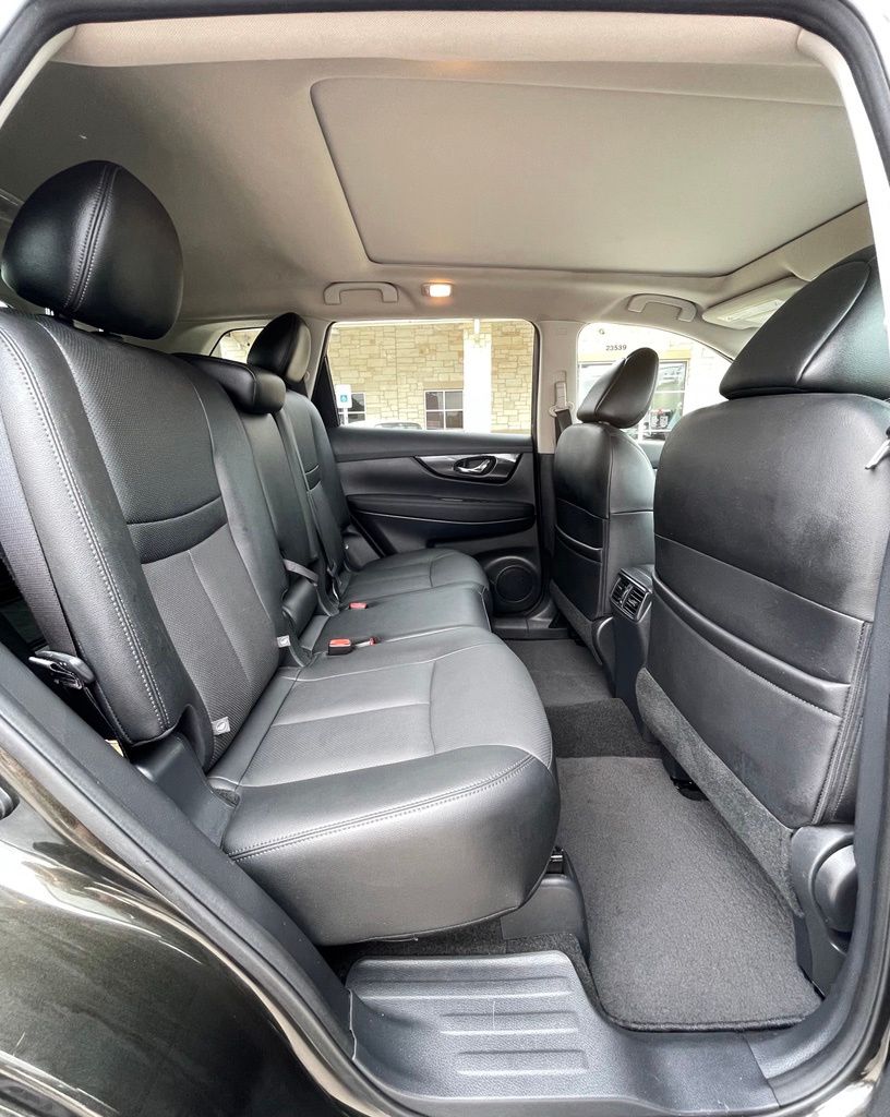 2017 Nissan Rogue SL Black at Autostrade
