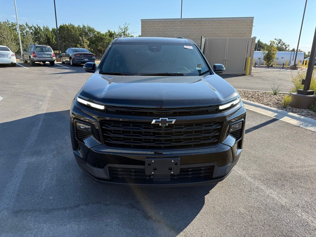 Thumbnail: 2024 Chevrolet Traverse - 2