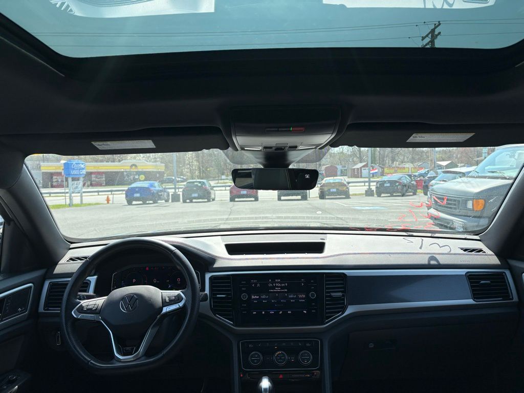 2023 Volkswagen Atlas Cross Sport 3.6L V6 SEL Premium R-Line